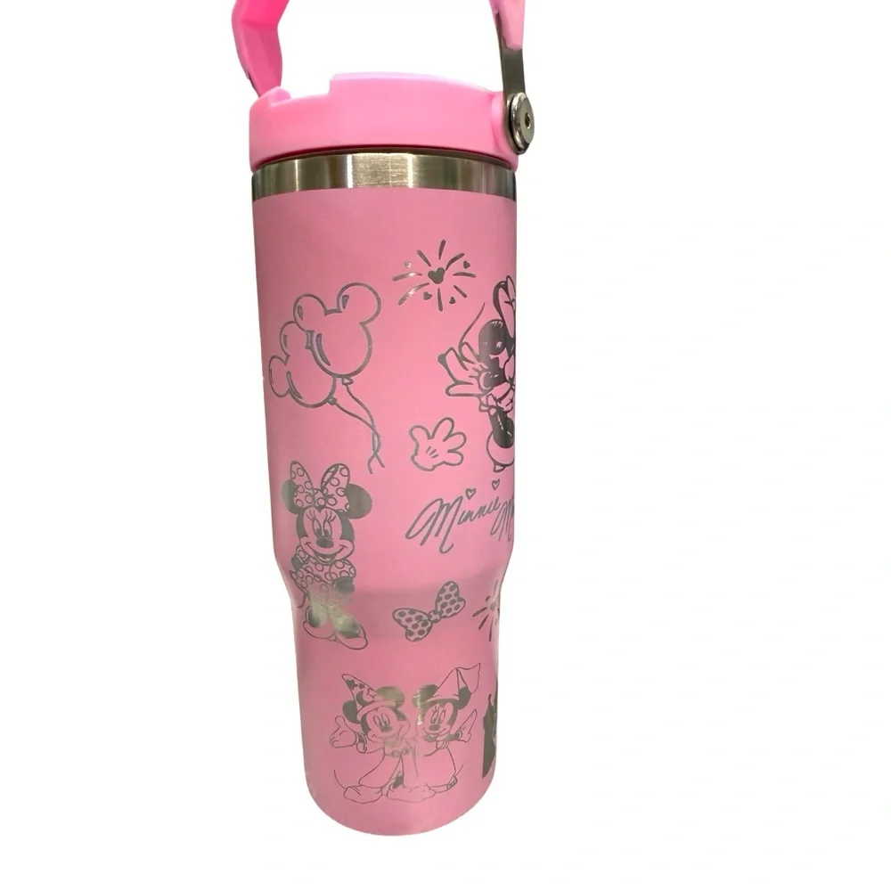32oz Mickey and Minne Laser Engraved Tumbler. New - Picture 1 of 4